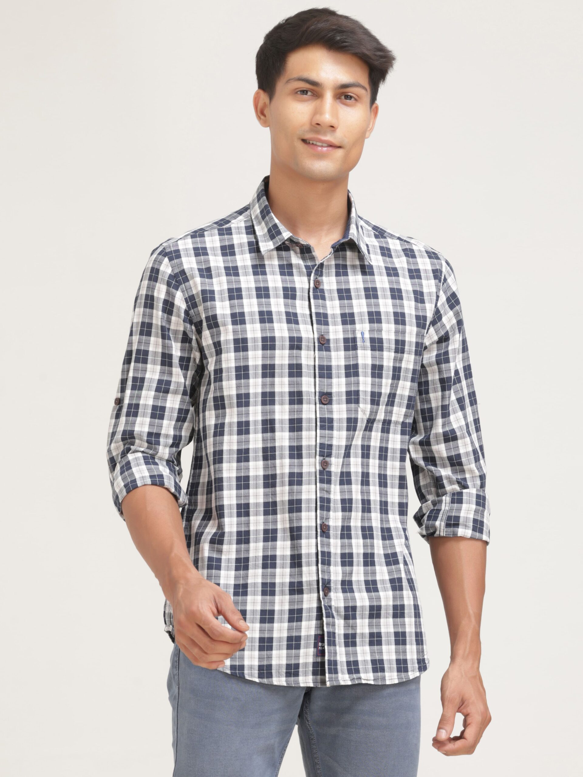 Full-Sleeve White/Navy Shirt Regular Fit